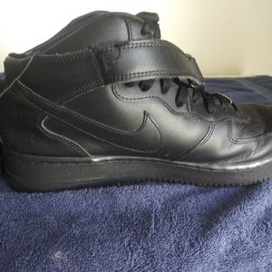 Black Nike
